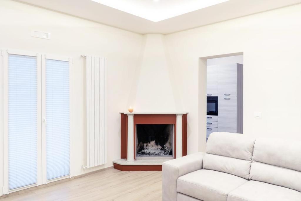 In Centro Da Milu Apartment โปลีญาโนอามาเร ภายนอก รูปภาพ